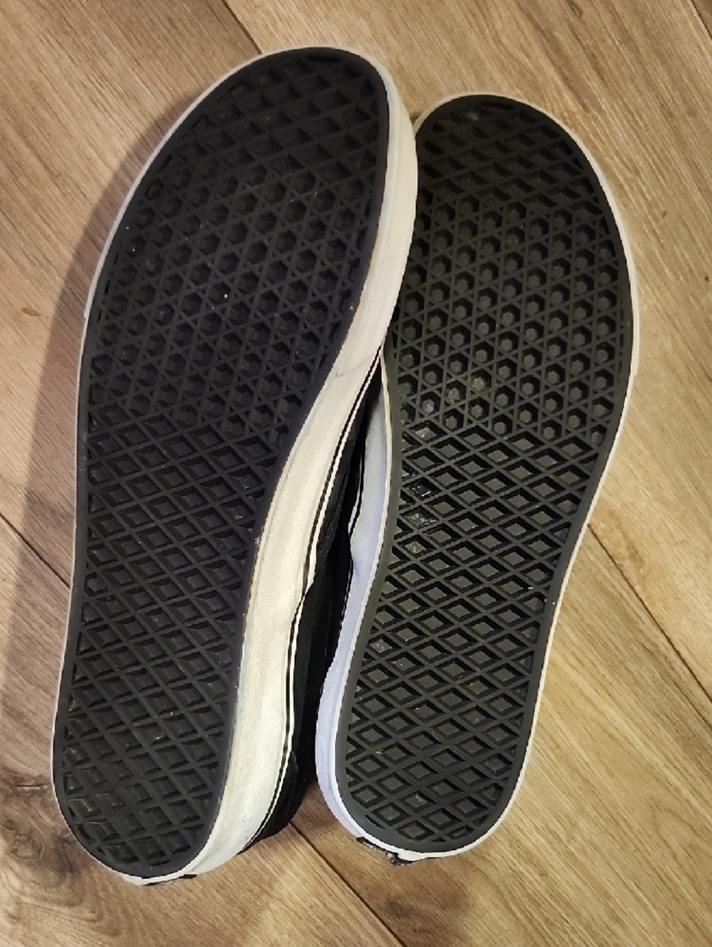 Mens Black Checkered Slip-On Vans Canvas Sneakers Sz 11.5 - Picture 4 of 6